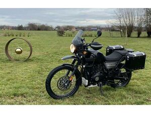 ② MOTO ROYAL ENFIELD HIMALAYAN 411 BRUTUS