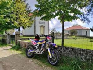 VENDO HUSQVARNA 450 ESMORIZ