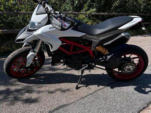 DUCATI HYPERMOTARD 939