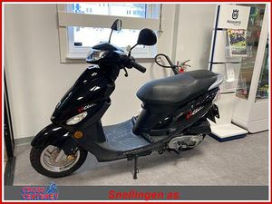 PEUGEOT V-CLIC SJELDENT PEN/SERVICE/NYTT BATTERI/VINTERDEKK