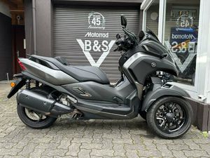 YAMAHA TRICITY 300