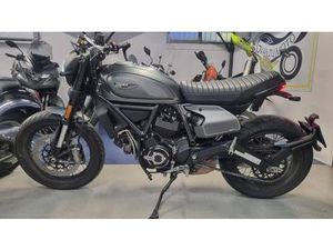 VENDO DUCATI SCRAMBLER 800 CAFÈ RACER (2017 - 21) USATA A CINISELLO BALSAMO (CODICE 9912731) - MOTO.IT