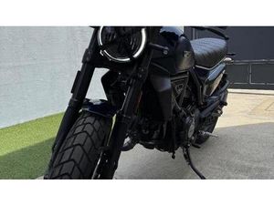 VENDO DUCATI SCRAMBLER 800 NIGHTSHIFT (2025 - 26) USATA A PARABIAGO (CODICE 9913126) - MOTO.IT