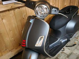 VESPA GTS 125 MATT GRAU