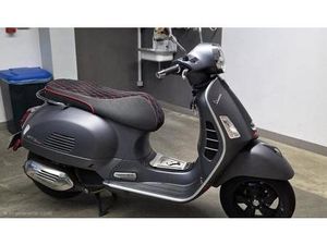 VESPA PIAGGIO GTS SUPER 125 CCM ERSTZULASSUNG 21.04.2021. 5200 KM
