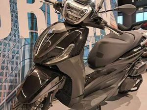 PIAGGIO BEVERLY 400 CUPOLINO + BAULETTO INCLUSI NERO