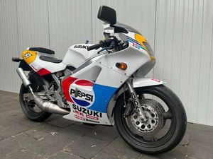 SUZUKI RGV 250 BIANCO