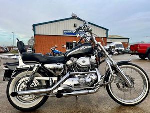 HARLEY-DAVIDSON XL883C ANNIVERSARY MODEL LOTS OF ADDED TRINKETS AND LOW MILES