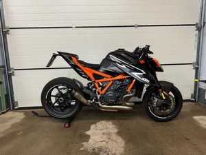 KTM 1290 SUPER DUKE RR 1 OF 500 (KEINE R/ EVO)