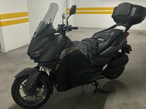 YAMAHA X-MAX ODIVELAS