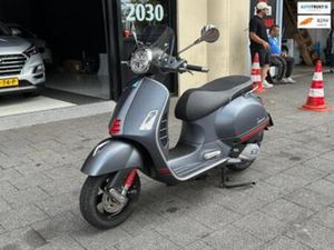 VESPA SCOOTER GTS 125 I.E. SUPERSPORT ABS NIEUWSTAAT! — MOTOREN | OVERIGE MERKEN — MARKTPLAATS