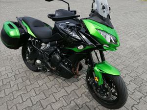 KAWASAKI VERSYS 650 MIT ORIGINAL KOFFERSATZ