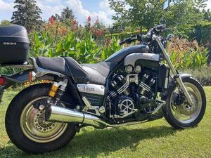 YAMAHA V-MAX 1200