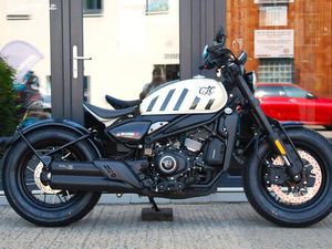 CFMOTO OSTATNÍ CFMOTO 450CL-C BOBBER WHITE | SAUTO.CZ