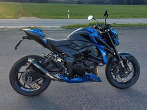SUZUKI GSXS 750