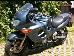 SUZUKI GSXF 750