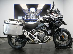 2024 TRIUMPH TIGER 1200 GT EXPLORER SAPPHIRE BLACK