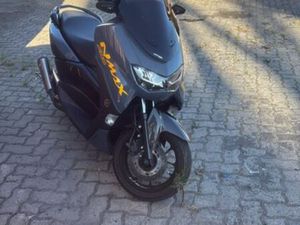 YAMAHA N MAX 125 MAFAMUDE E VILAR DO PARAÍSO