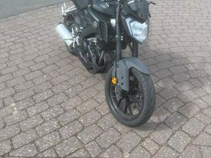 YAMAHA MT 125