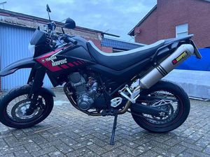 YAMAHA XT 660/AKRAPOVIC
