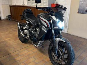 HONDA CB 650F BJ. 2016 MIT MIVV AUSPUFF & LED ZUBEHÖR