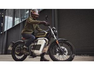 MAEVING RM1 CAFE RACER INGLESE 100% ELETTRICA