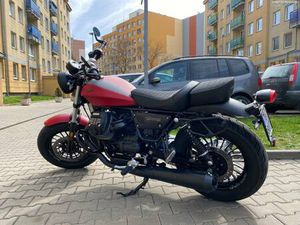MOTO GUZZI V9 BOBBER