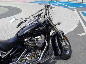 SUZUKI BOULEVARD