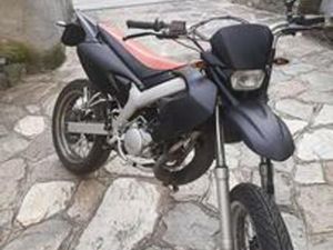 MOTARD MALAGUTI XSM 50 CC