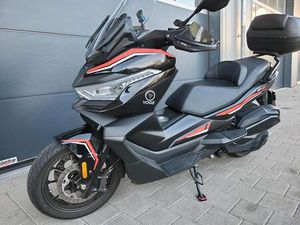 VOGE SR4 MAX 350 1.HAND GRIFFHEIZUNG