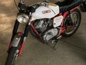 MOTO GUZZI STORNELLO 125 4T