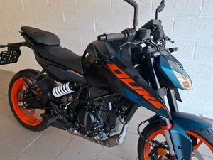 ② KTM 125 DUKE ÉTAT NEUF - NOUVEAU MODÈLE !!!
