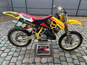 ② SUZUKI RM 250 CC BJ 1993 COMME NEUVE ! 10 HEURES ! ! ! ! !