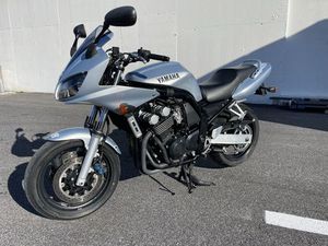 YAMAHA FZS 600 FAZER ALGUEIRÃO-MEM MARTINS
