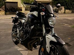YAMAHA MT07 A2