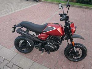 BRIXTON CROSSFIRE 125 XS / SKLADEM /