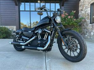 2010 HARLEY-DAVIDSON SPORTSTER® IRON 883™