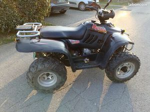 QUAD HYTRACK 300 ANNÉE 2005 TRÈS BONNE ÉTAT