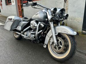 HARLEY-DAVIDSON ROAD KING