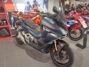HONDA FORZA 750 A OU A2