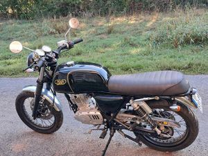 MOTO 125 MASH BLACK SEVENTY