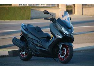 ② SUZUKI BURGMAN 400