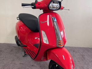 VESPA SPRINT 50 SPORT E5+ / VERSCHIEDENE FARBEN!