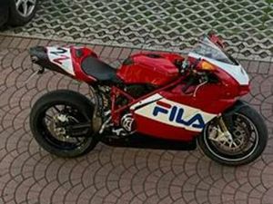 DUCATI 999 S