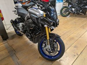 YAMAHA MT-10 SP 2018 1000 CM3 | MOTO ROADSTER | 18 000 KM | GRIS | 80136 RIVERY