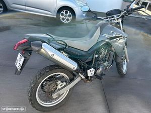 YAMAHA XT