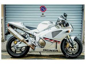 HONDA VTR SP1 2001