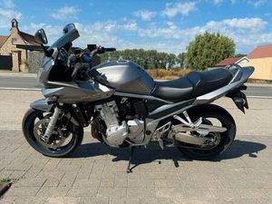 ② SUZUKI BANDIT 1250