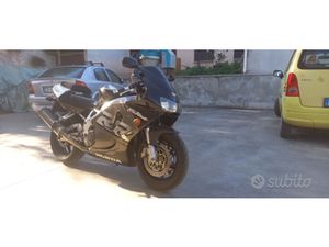 HONDA CBR 900 RR FMI