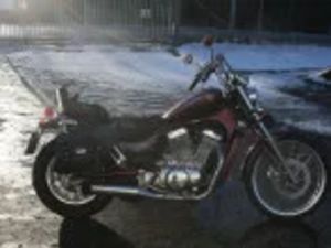 SUZUKI VS 750 INTRUDER